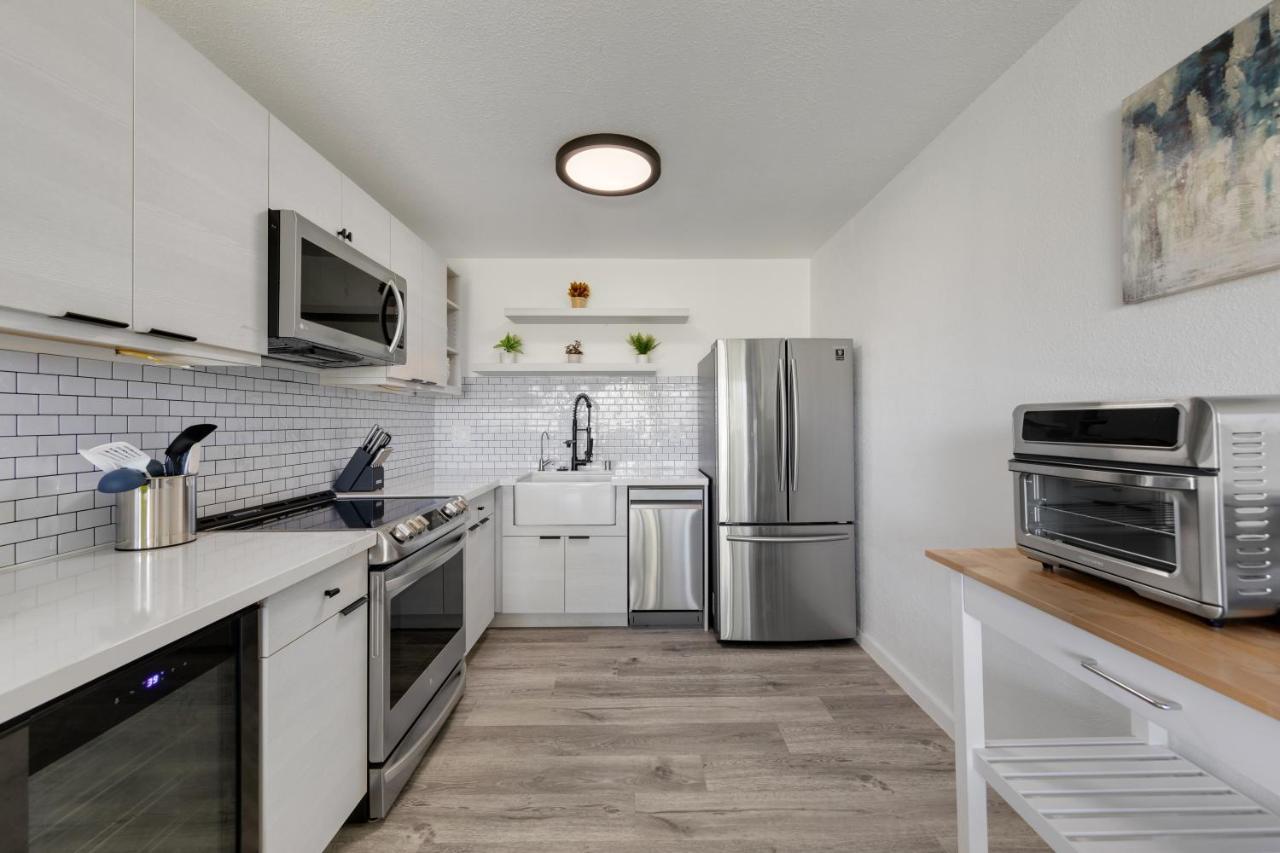 Newly Renovated Condo With Sup Paddle Boards And Golf Clubs Included Каилуа-Кона Экстерьер фото